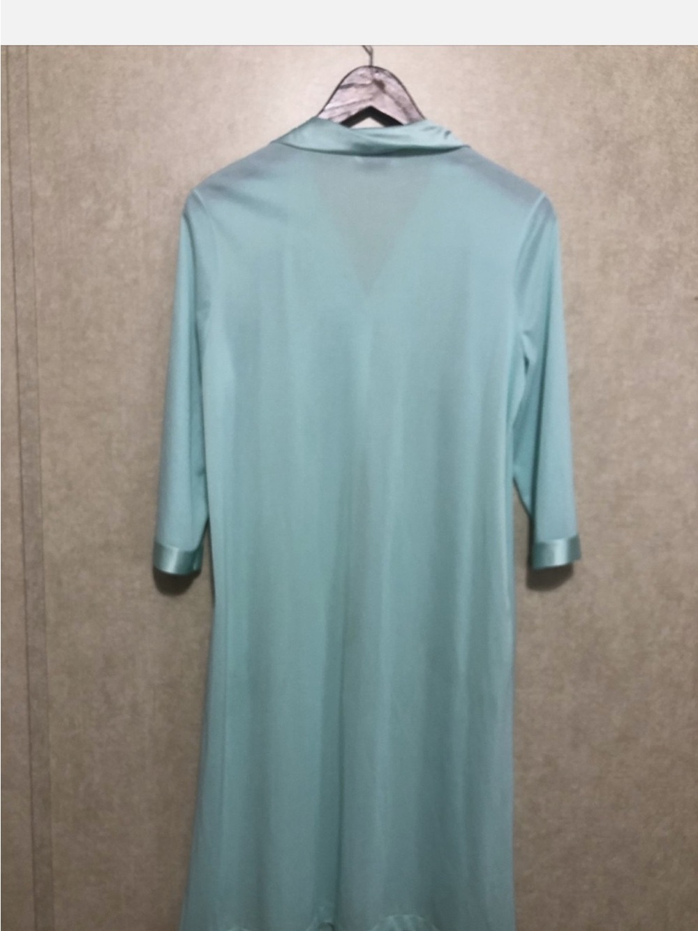 Vintage Vanity Fair Nylon W/Satin Trimming Dressing Robe Pastel Teal size XL - Picture 2 of 3